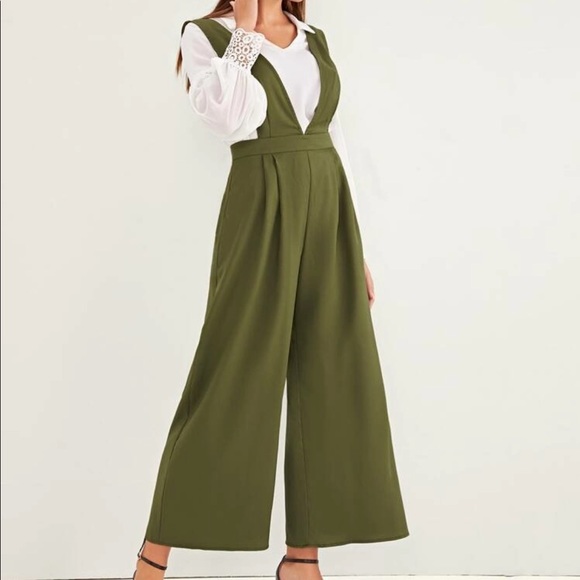 Green- Jumpsuit - Picture 1 of 6